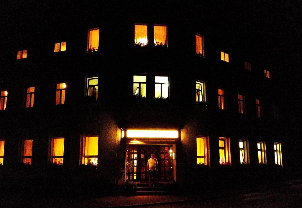Gasthof&Hotel Zur Linde Thum Exterior foto